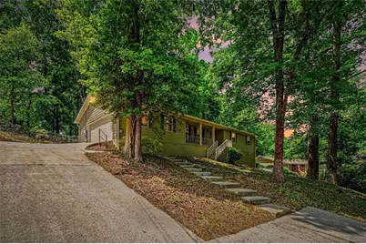 3642 Rainbow Circle SW, Snellville, GA 30039 - Photo 2
