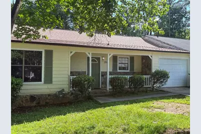 126 Oak Circle S, Stockbridge, GA 30281 - Photo 2