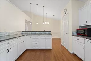 3737 Victoria Dr, Buford, GA 30519 - Photo 12