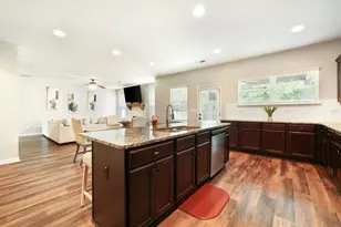 204 Villa Grande Dr, Locust Grove, GA 30248 - Photo 10