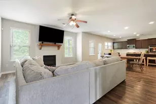 204 Villa Grande Dr, Locust Grove, GA 30248 - Photo 8