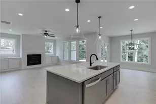 250 Wilbanks St, Buford, GA 30518 - Photo 22