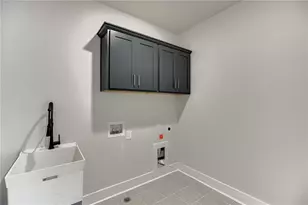 250 Wilbanks St, Buford, GA 30518 - Photo 36