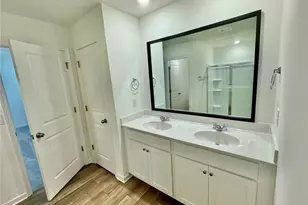 6015 Deer Run St, Union City, GA 30291 - Photo 12