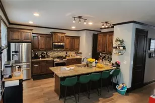 5583 Julian Pl, Atlanta, GA 30342 - Photo 4