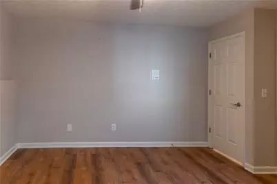5705 Glandor Drive SE, Mableton, GA 30126 - Photo 4
