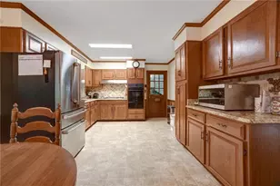 1153 Wind Hill Ln SW, Marietta, GA 30064 - Photo 14