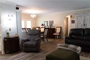 210 Greenwood Ln, Carrollton, GA 30117 - Photo 14
