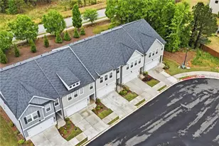 230 Pt Pl Dr, Loganville, GA 30052 - Photo 2