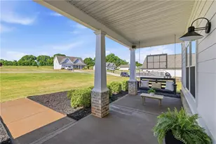 133 Alexander Lakes Dr, Eatonton, GA 31024 - Photo 2