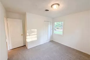 610 Melrose Dr, Forest Park, GA 30297 - Photo 14