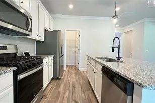2920 Westgate Park Dr, Loganville, GA 30052 - Photo 10