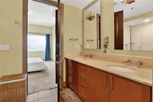 4561 Olde Perimeter Way, Atlanta, GA 30346 - Photo 12