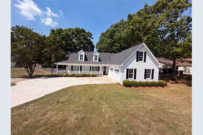 520 Fawn Lane, Loganville, GA 30052 - Photo 1