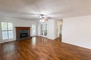 520 Fawn Ln, Loganville, GA 30052 - Photo 8