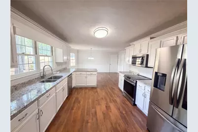 520 Fawn Lane, Loganville, GA 30052 - Photo 10