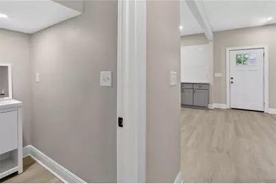 607 E Solomon Street, Griffin, GA 30223 - Photo 8