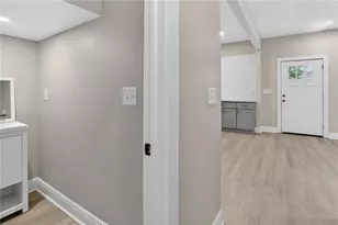 607 E Solomon St, Griffin, GA 30223 - Photo 8