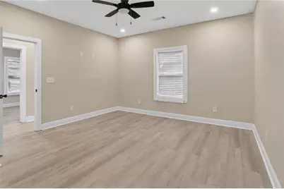 607 E Solomon Street, Griffin, GA 30223 - Photo 16