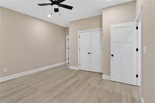 607 E Solomon St, Griffin, GA 30223 - Photo 18