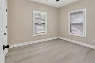 607 E Solomon St, Griffin, GA 30223 - Photo 14