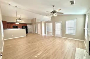 1080 Chandler Ridge Dr, Lawrenceville, GA 30045 - Photo 8