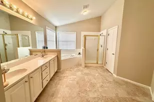 1080 Chandler Ridge Dr, Lawrenceville, GA 30045 - Photo 14