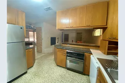 2700 The Fontainebleau SW, Atlanta, GA 30331 - Photo 4