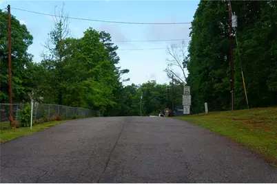 3712 Clubhouse Drive, Gainesville, GA 30501 - Photo 2