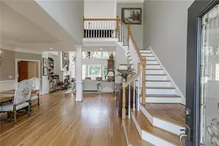 2519 Ivy Plantation Dr, Buford, GA 30519 - Photo 4
