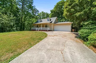 116 Monterey Dr, Dalton, GA 30721 - Photo 2