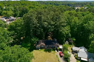 212 Oakridge Dr SE, Marietta, GA 30060 - Photo 22