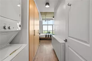 943 Peachtree St NE, Atlanta, GA 30309 - Photo 10