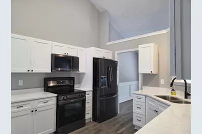 2355 Pemberton Point, Buford, GA 30519 - Photo 10