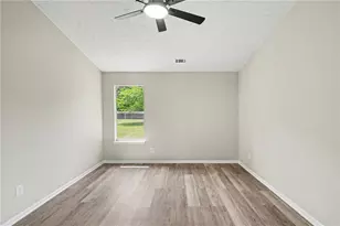 2620 Rolling Hills Way SE, Conyers, GA 30094 - Photo 8
