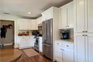 2076 Anderson Dr SE, Smyrna, GA 30080 - Photo 16