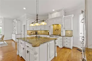 2265 Sidney Dr, Gainesville, GA 30506 - Photo 12
