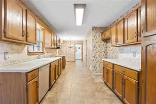 2805 SE Bridle Path, Conyers, GA 30094 - Photo 8