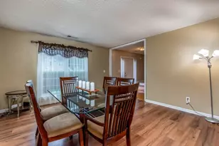 660 Glenbarrett Ct NE, Marietta, GA 30066 - Photo 6