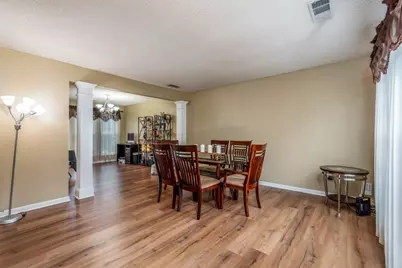 660 Glenbarrett Court NE, Marietta, GA 30066 - Photo 4