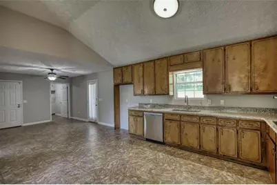 205 Lazy Hollow Ln, Covington, GA 30016 - Photo 14