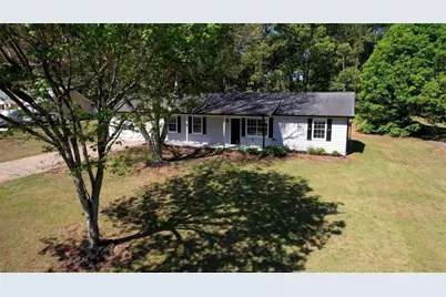 205 Lazy Hollow Ln, Covington, GA 30016 - Photo 2