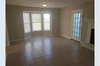 8010 Woodlake Drive, Riverdale, GA 30274 - Photo 4