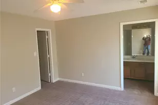 8010 Woodlake Dr, Riverdale, GA 30274 - Photo 10