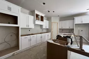 5667 Evelyn Ln, Flowery Branch, GA 30542 - Photo 10