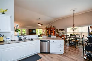 4332 Chesterfield Ct, Buford, GA 30518 - Photo 18