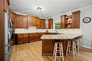 305 S Shore Dr, Newnan, GA 30263 - Photo 16
