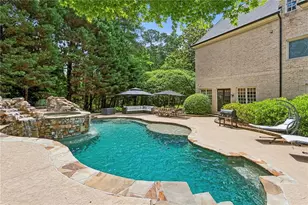 305 Forrest Lake Dr, Sandy Springs, GA 30327 - Photo 46