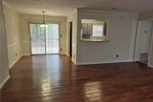 101 Sterling Ct, Alpharetta, GA 30004 - Photo 2