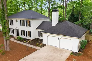 401 Vardon Way, Peachtree City, GA 30269 - Photo 2